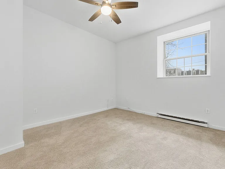 30 Monument Sq #101 — Photo 21
