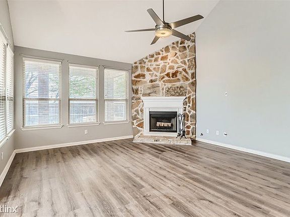 3rd image of 1025 Lake Hollow Dr