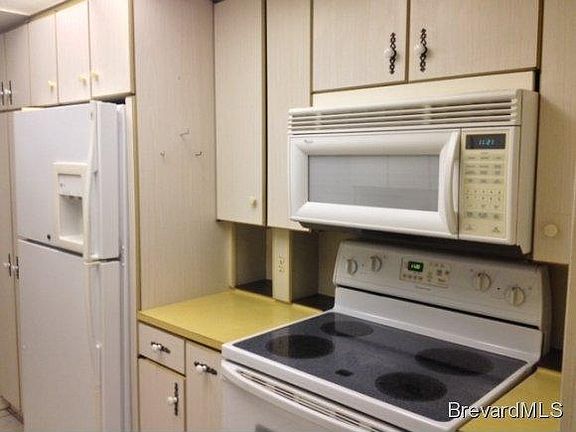 3rd image of 2864 Demaret Dr