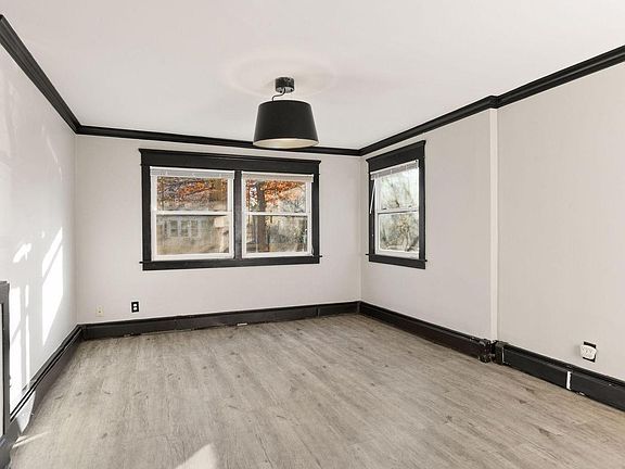 2nd image of 3116 Harriet Ave #1