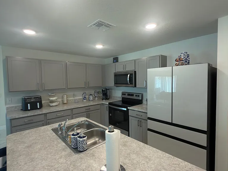 5363 NW Perez Ct — Photo 9