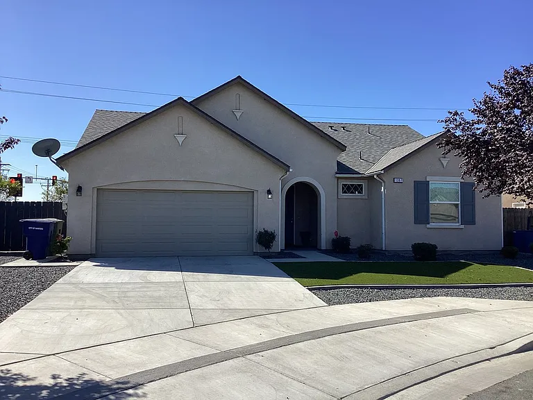 1397 Hoover Way — Photo 3