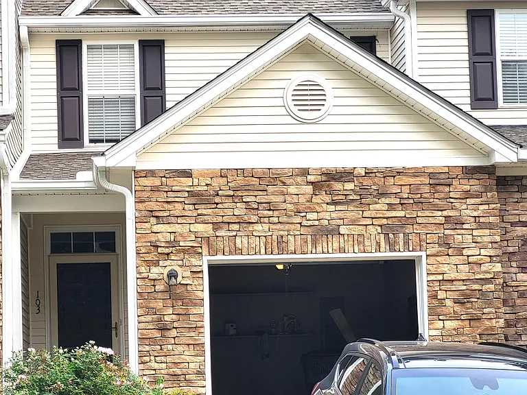103 Jamison Woods Ln — Photo 1