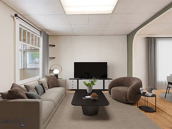 5th image of 102 Mullin St