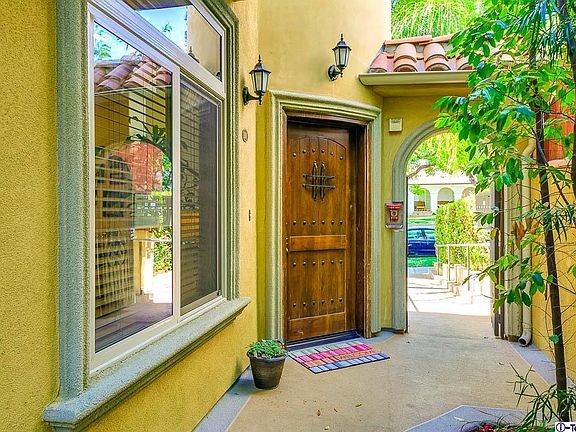 5th image of 710 E Verdugo Ave APT 101