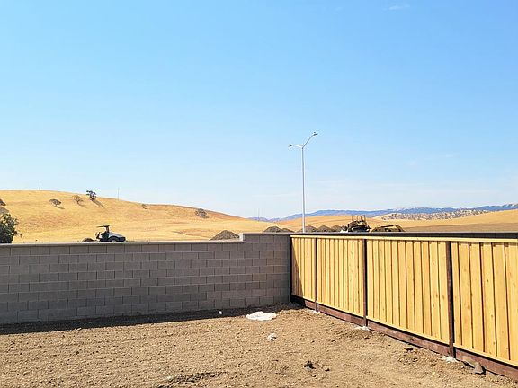 Homesite 405 Back Yard