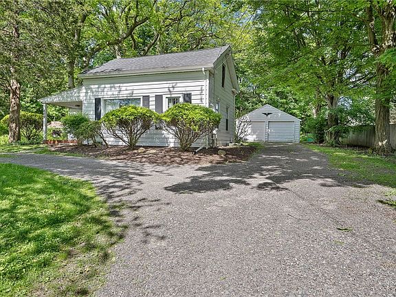 2nd image of 609 S Manlius St
