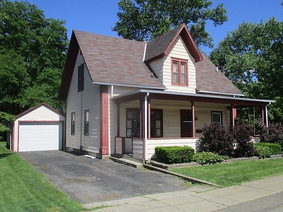 3rd image of 307 Eleanor St