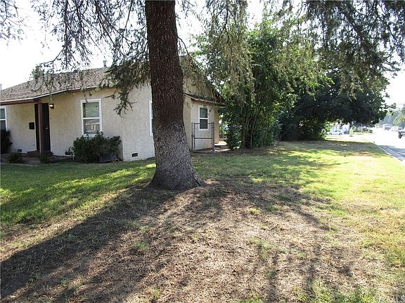 3rd image of 2998 N Crescent Ave