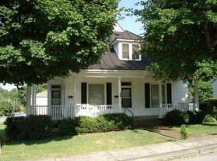 504 N Spring St, McMinnville, TN 37110