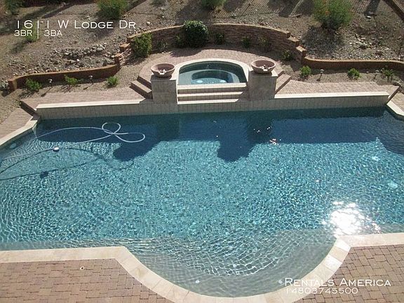 5th image of 1611 W Lodge Dr
