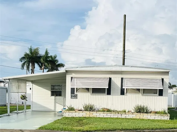 1912 Florida Blvd, Bradenton, FL 34207