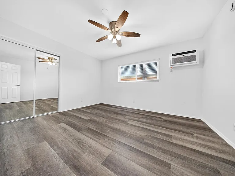 2010 S. Garth Ave. — Photo 23