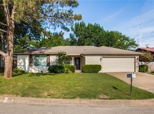 1740 Queen St, Fort Worth, TX 76103