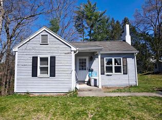 99 S Prospect St, Putnam, CT 06260