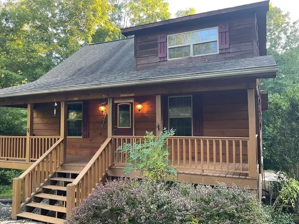 213 Eagle Crest Dr, Byrdstown, TN 38549