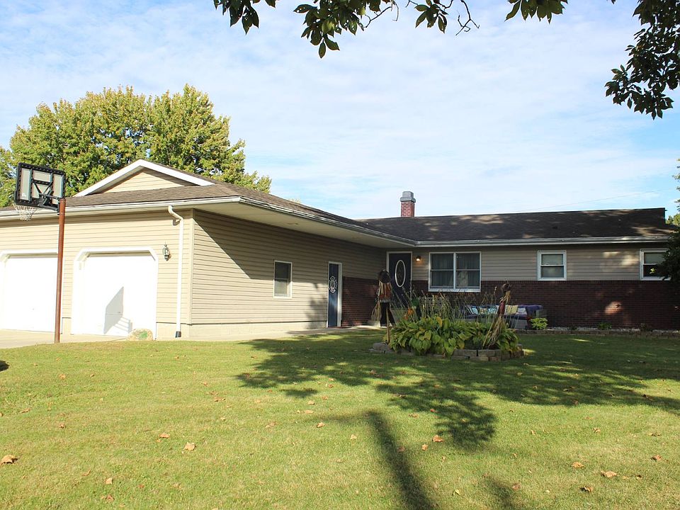 1st image of 9 Hickory Ln