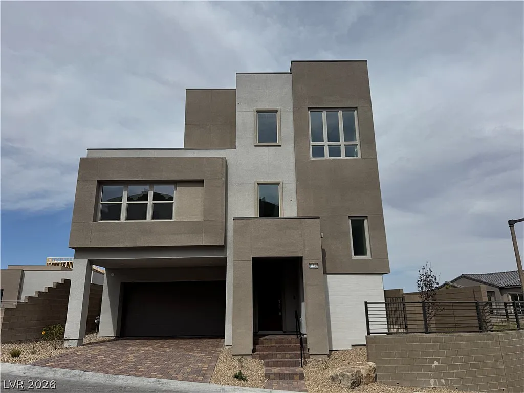3 bed, 3.5 bath, 1899 sqft, $2,795 — Photo 1
