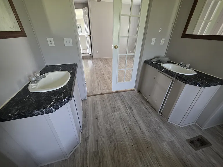 Oak Creek Estates MHC — Photo 85