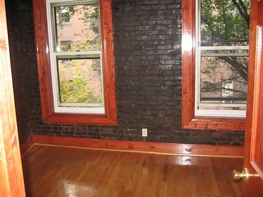 Rented by Adina Realty | media 43