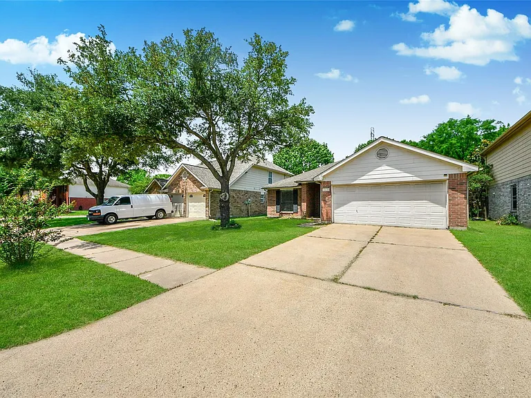 16134 Coleburn Dr — Photo 4