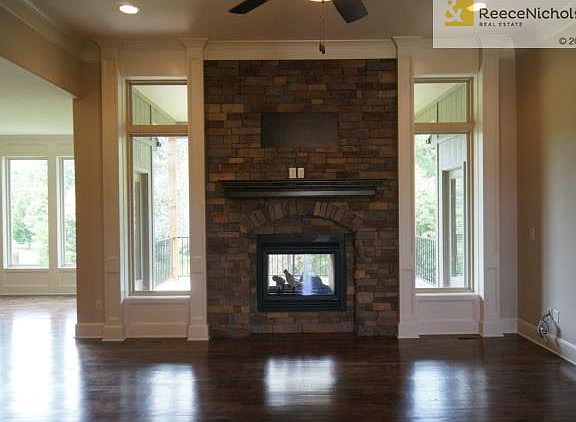 3rd image of 4402 N 112th St