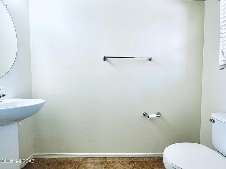 5079 N Cliffed River Dr — Photo 4