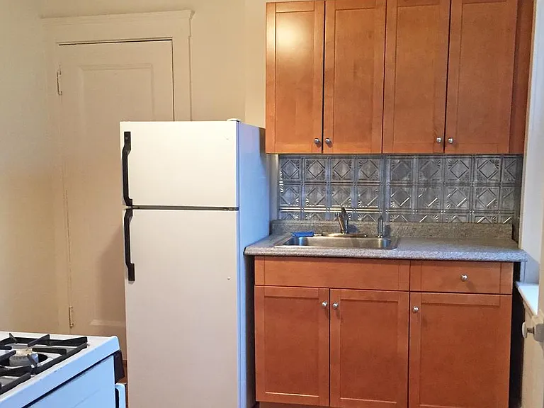 2039 Commonwealth Ave #11 — Photo 11