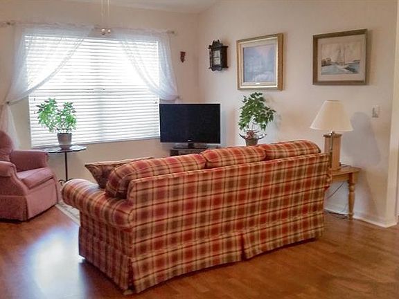 3rd image of 1238 Trellis Ln