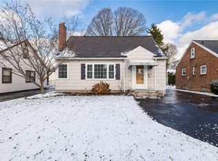 272 Colebourne Rd, Rochester, NY 14609