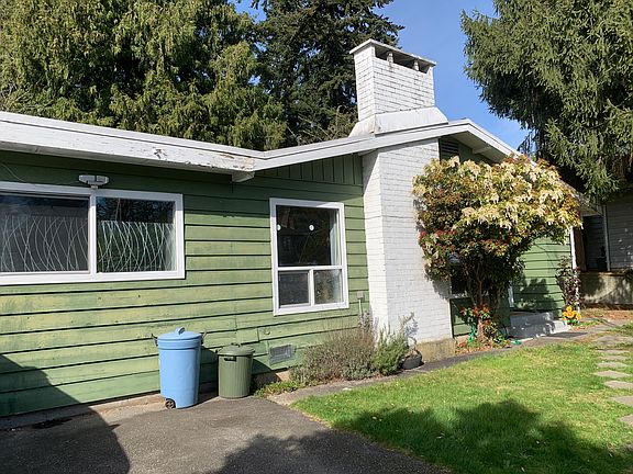 2nd image of 11511 94a Ave