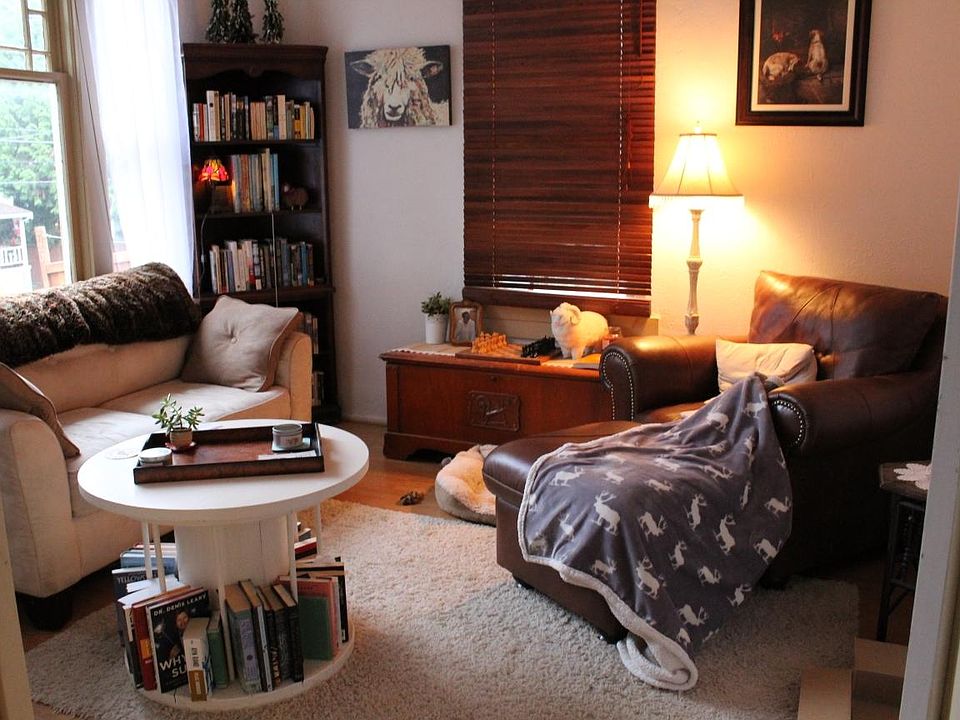 Large Den (3rd bedroom) Sun room