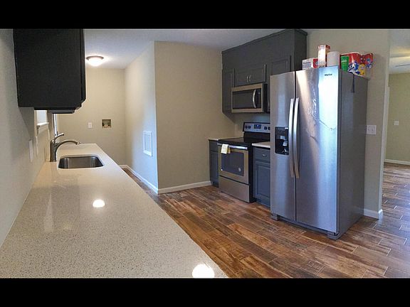 4th image of 130 Lee Road 42