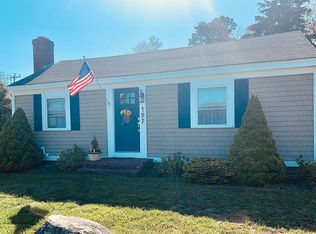 197 School St, West Dennis, MA 02670