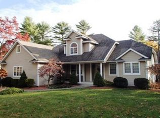 88 Cedarwood Ln, Hope Valley, RI 02832
