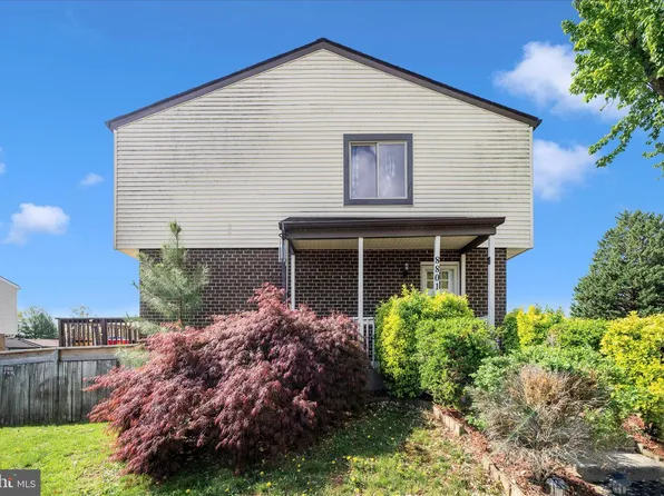 8801 Eureka Ln, Walkersville, MD 21793
