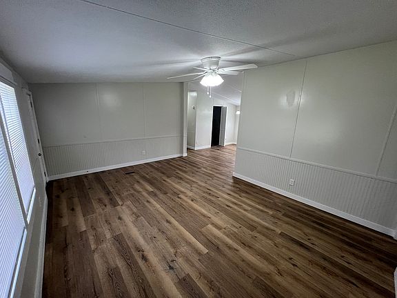 5th image of 565 Bond Rd