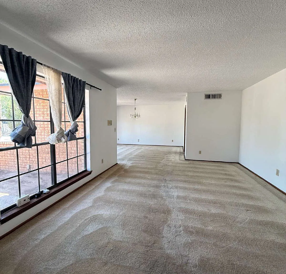 5 bed, 3.0 bath, 2975 sqft, $2,750 — Photo 4