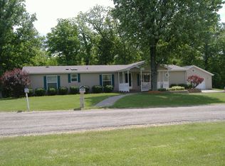 14685 Lee Rd, Danville, IL 61834