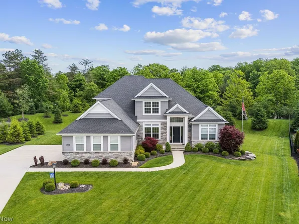 3685 Braemar Dr, Broadview Heights, OH 44147