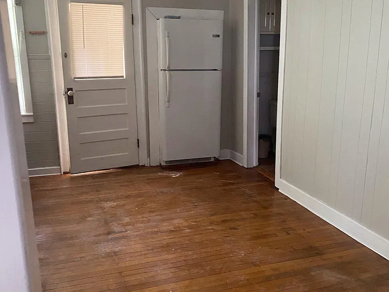 543 Richmond Ave #1 — Photo 8