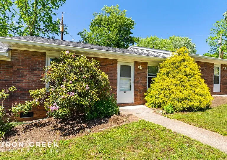 250 Avena Rd #11 — Photo 1