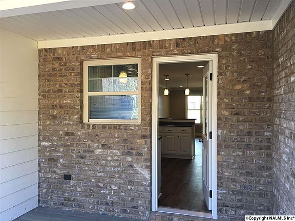 5th image of 213B Fern Bank Dr