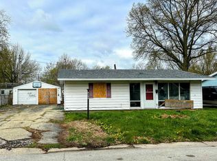 1917 Greentree Rd, Springfield, IL 62703