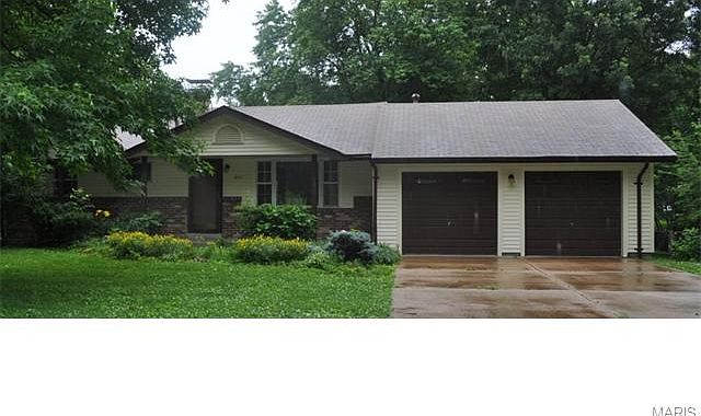 1st image of 227 Hillsdale Dr