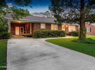 83 Croatan Ave, Bath, NC 27808