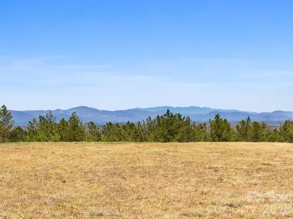 Williams Loop Trl, Columbus, NC 28722