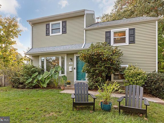 2nd image of 31 Robarts Dr