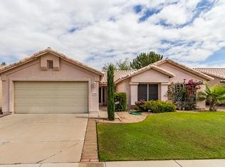 208 W Behrend Dr, Phoenix, AZ 85027