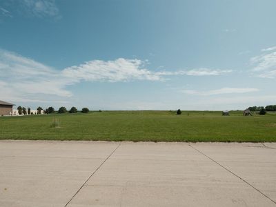 1541 Sunrise Trl, Sioux Center, IA, 51250